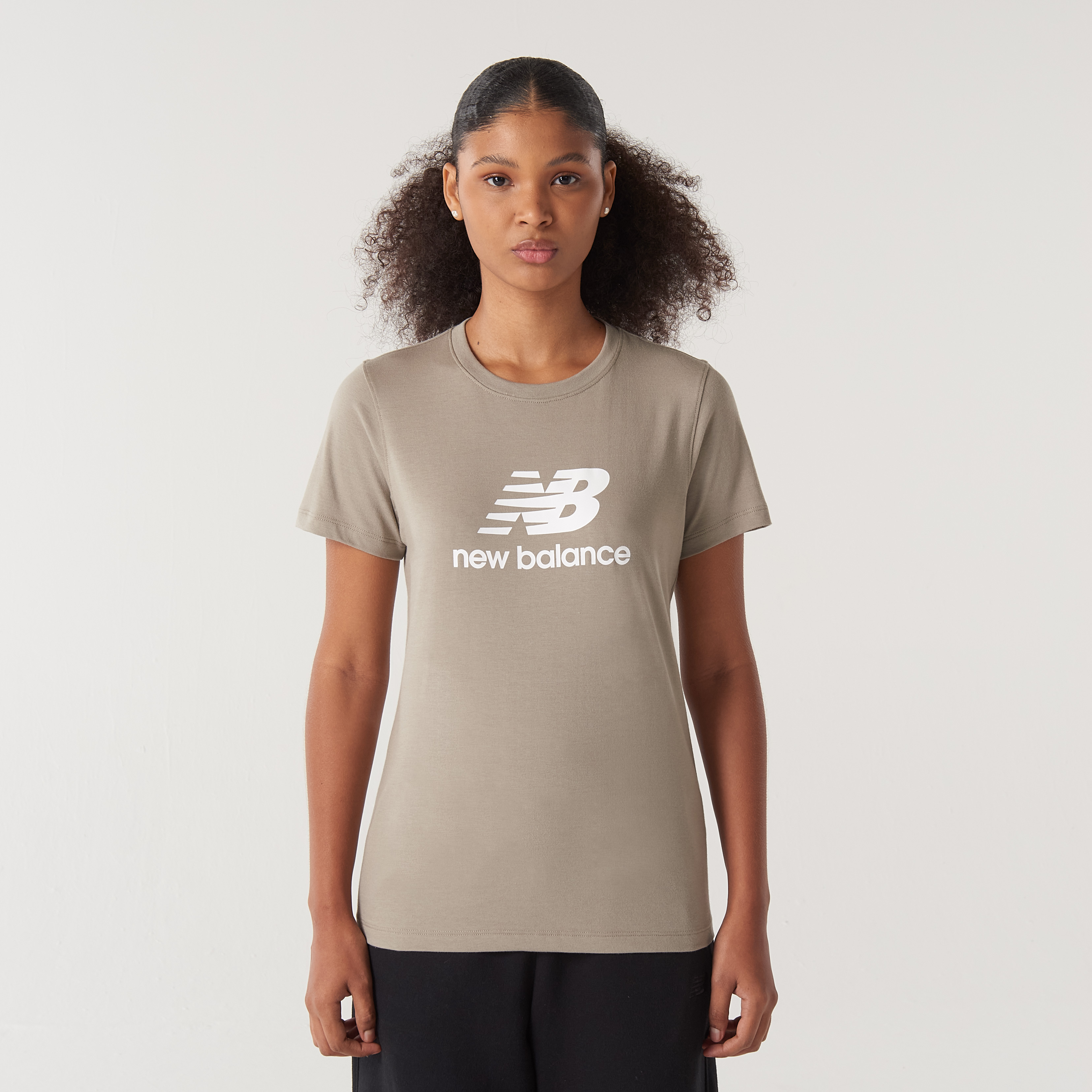 Camiseta Essentials Feminina