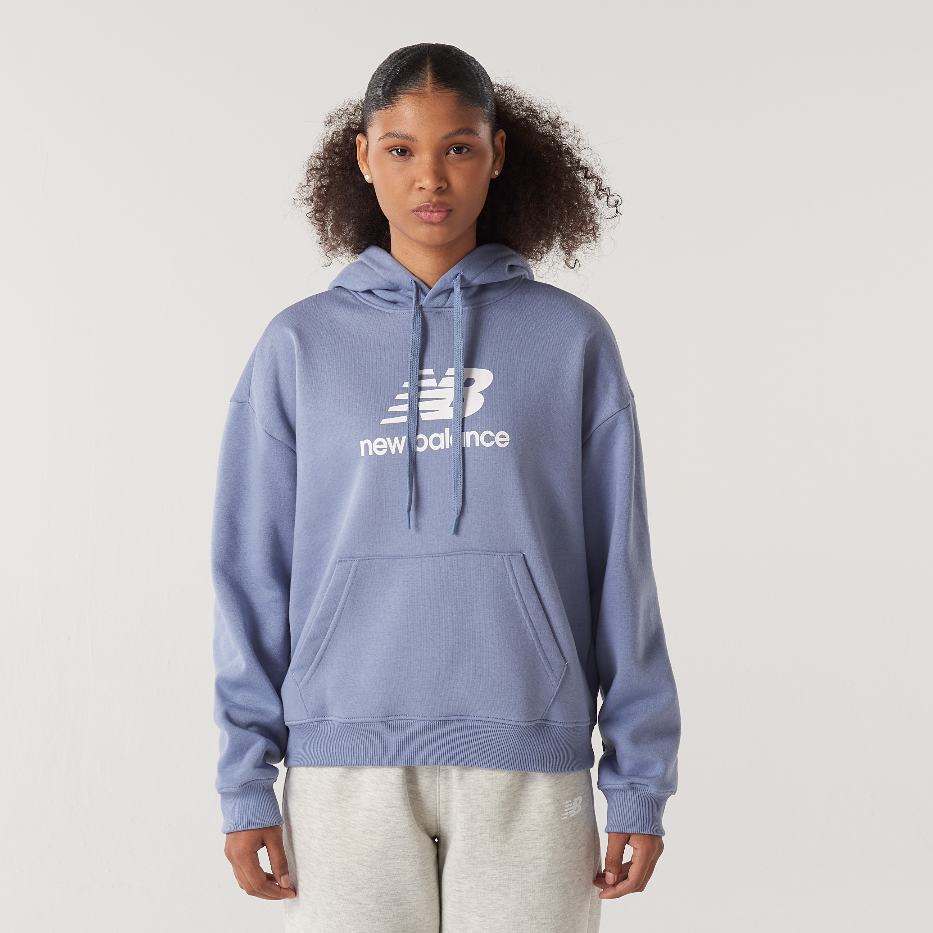 Casaco Com Capuz Com Felpa Essentials Basic Feminino