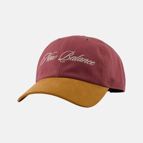 Boné Script Suede Unisex — New Balance