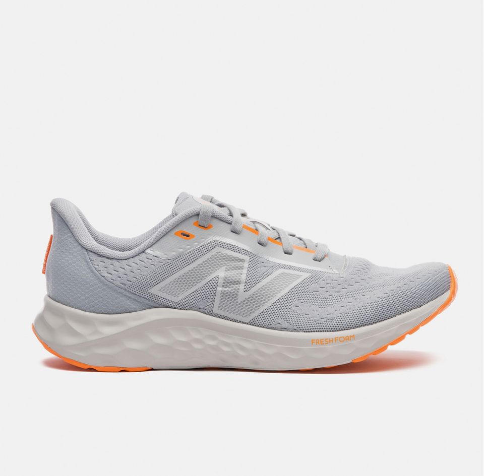 Tênis New Balance Fresh Foam Arishiv4 Masculino