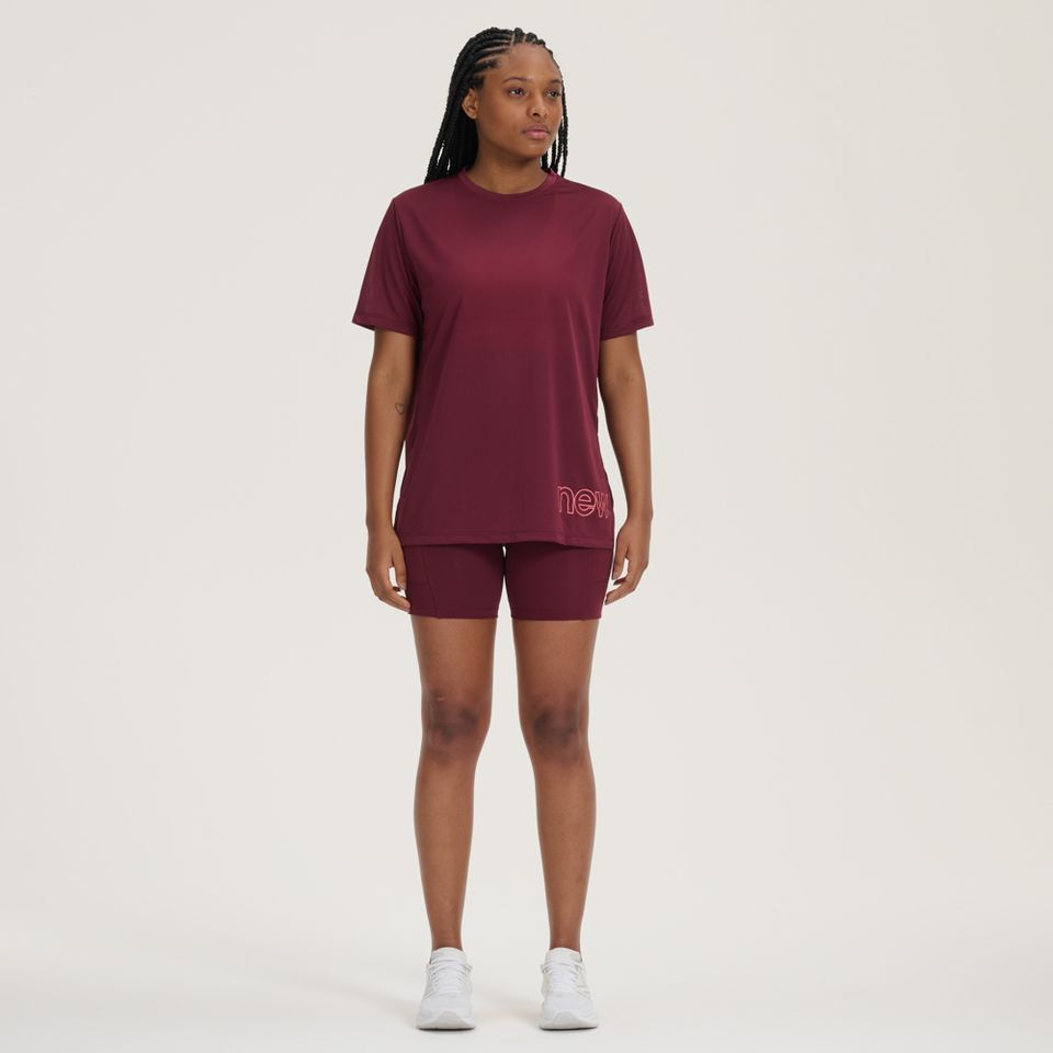 Camiseta Sport Essentials Graphic Feminina