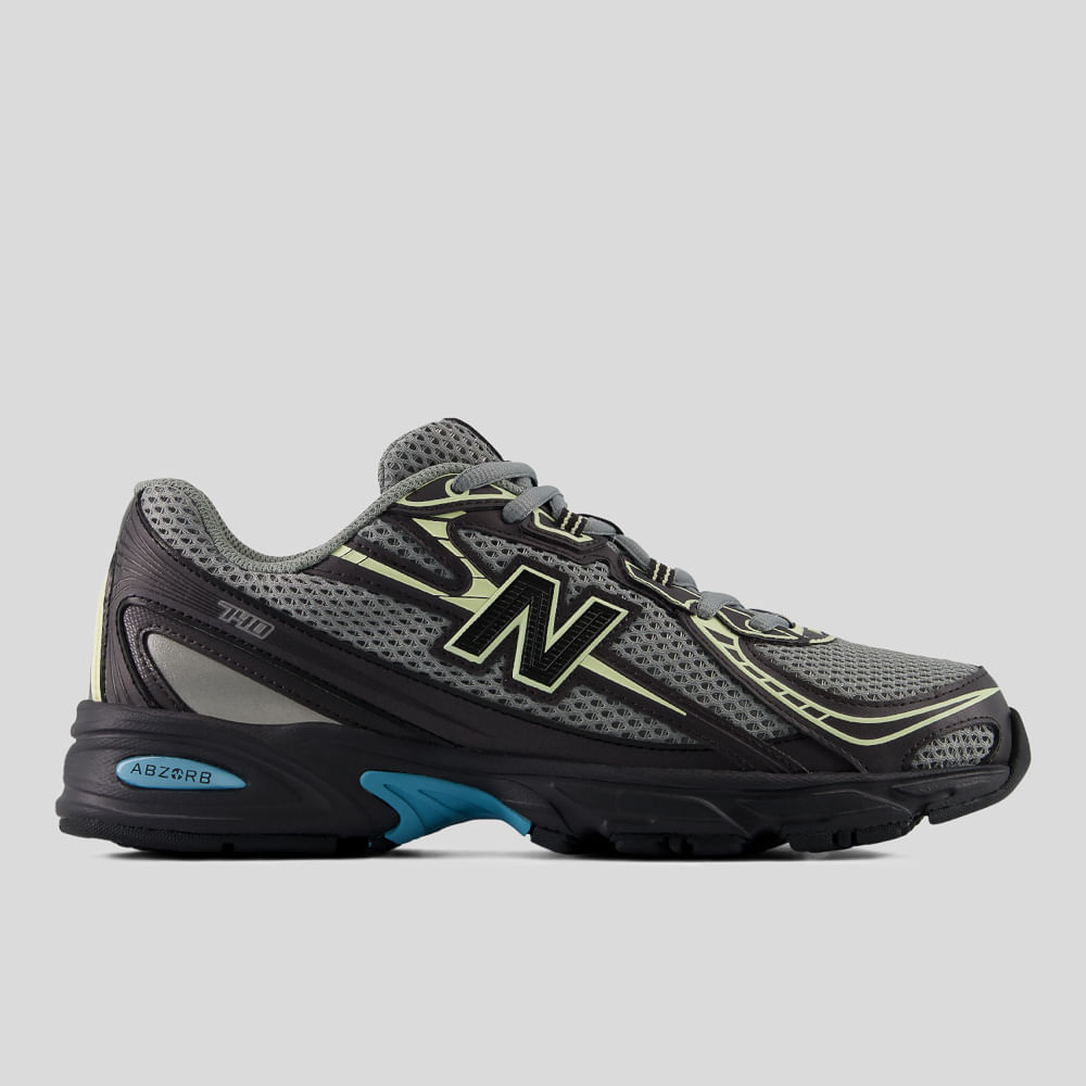 Tênis New Balance 740 Unisex